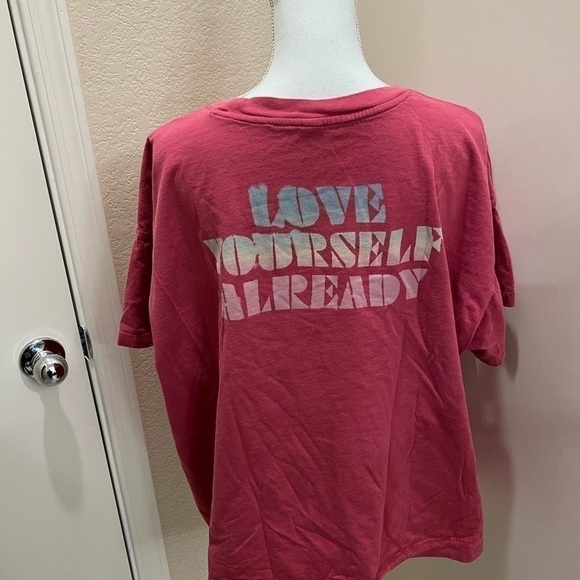 Old navy ‘love yourself already’ graphic tee - Picture 3 of 4